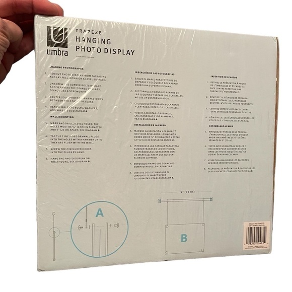 Umbra Trapeze Hanging Photo Display Frame - New in Package - Picture 2 of 5